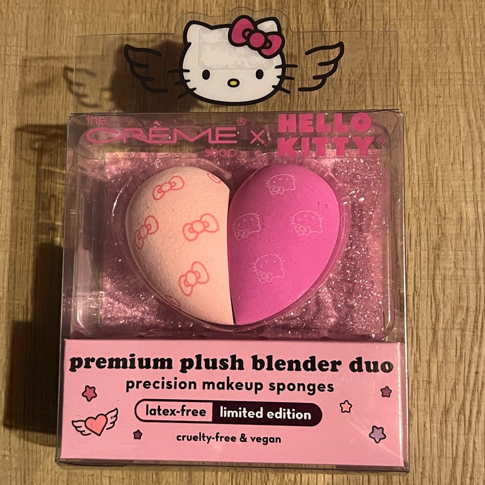 Hello Kitty x Creme Shop Beauty Blenders